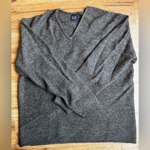 GAP Vintage Men's Dark Charcoal V-Neck Sweater- Wool